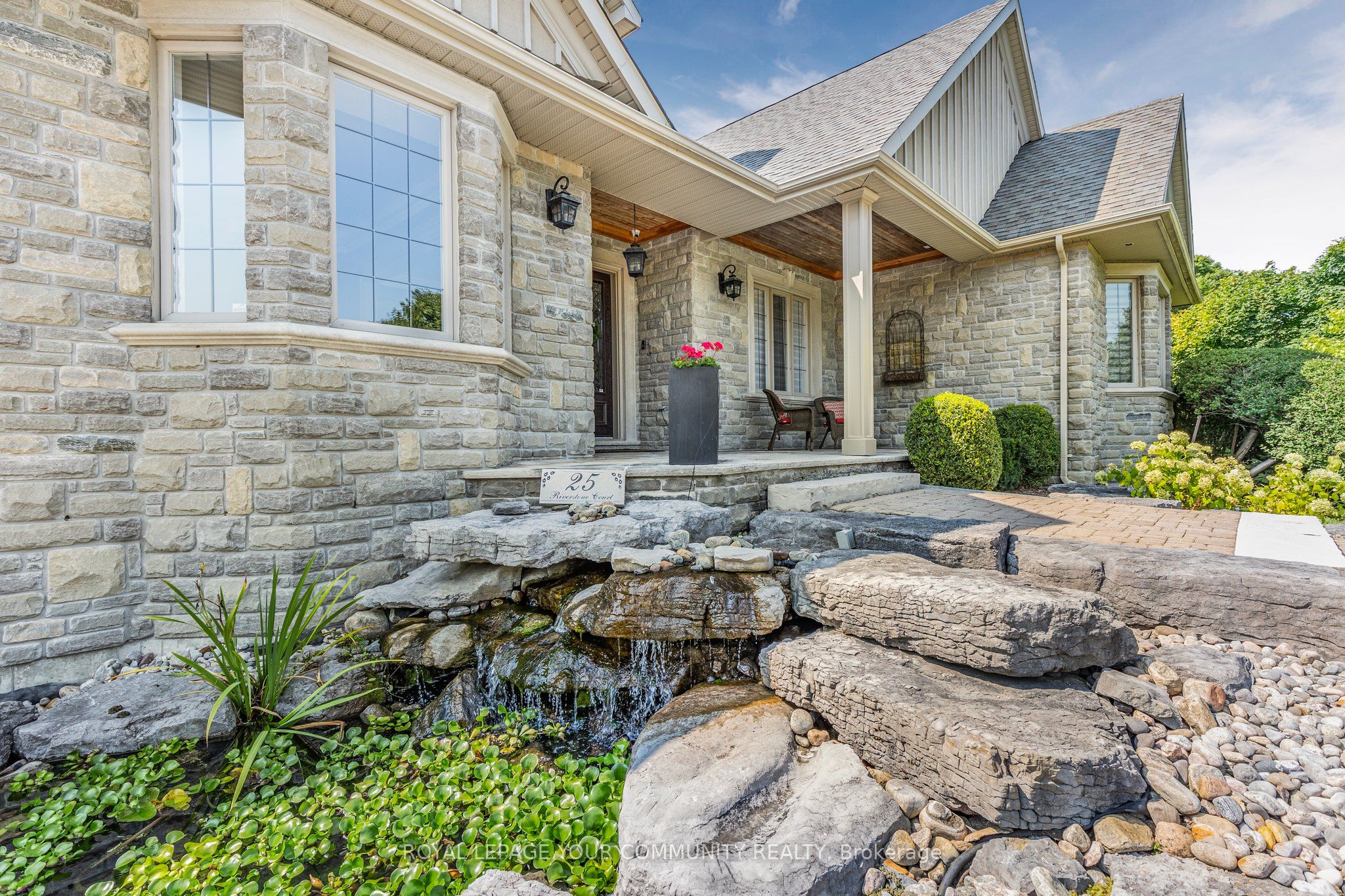 25 Riverstone Court