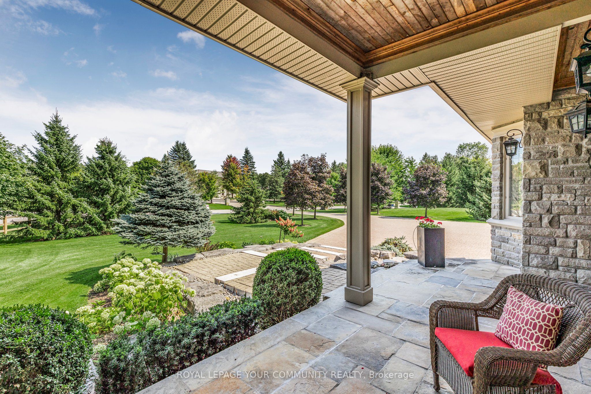 25 Riverstone Court