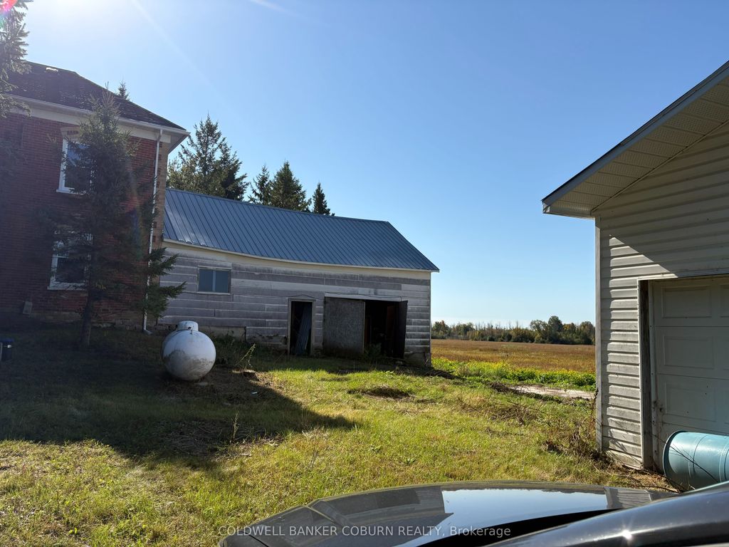 Photo of 545 Rosedale Road S, Montague, ON K7A 5B8 (MLS # X12438307)