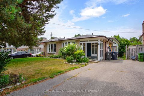 Photo of 20 Sexton Crescent, Toronto, ON M2H 2L5 (MLS # C12324827)