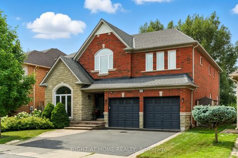 2465 Whistling Springs Crescent Oakville ON L6M 5G4