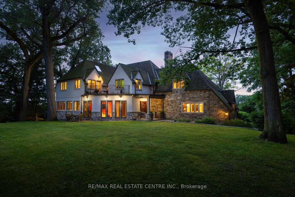 Photo of 7 Riverside Trail, Toronto, ON M6S 1G6 (MLS # W13577952)