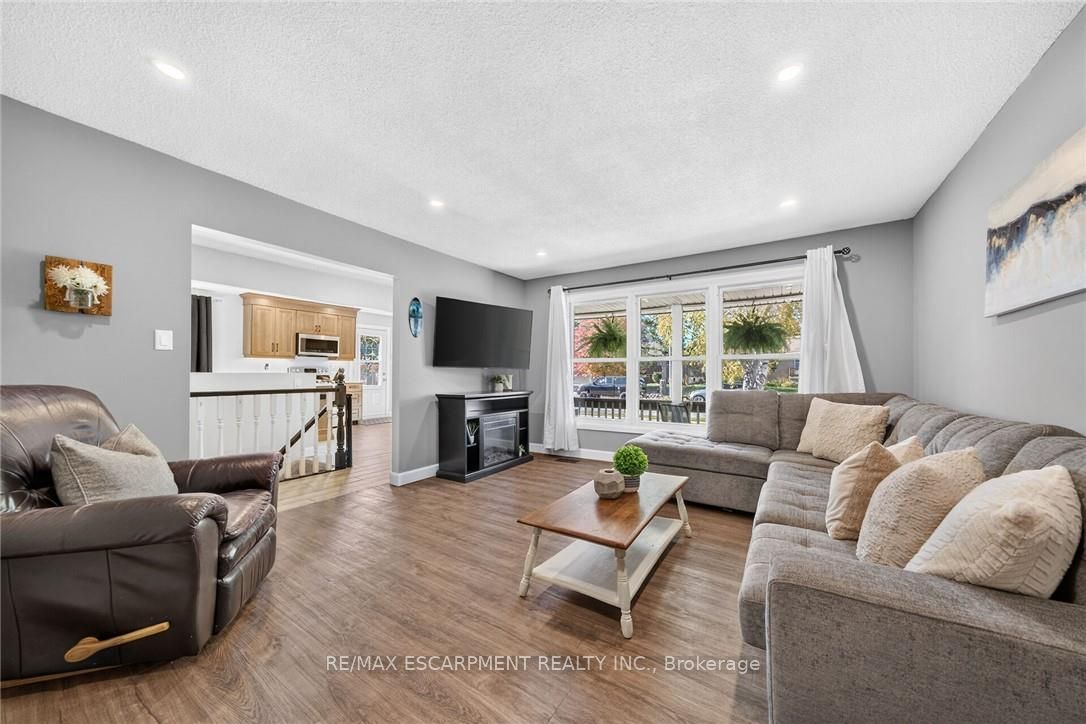 225 Maccrae Drive