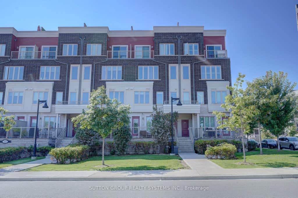 Photo of 100 Long Branch Avenue #33, Toronto, ON M8W 1N6 (MLS # W13641120)