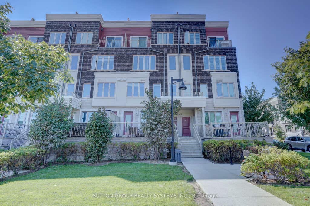 Photo of 100 Long Branch Avenue #33, Toronto, ON M8W 1N6 (MLS # W13641120)