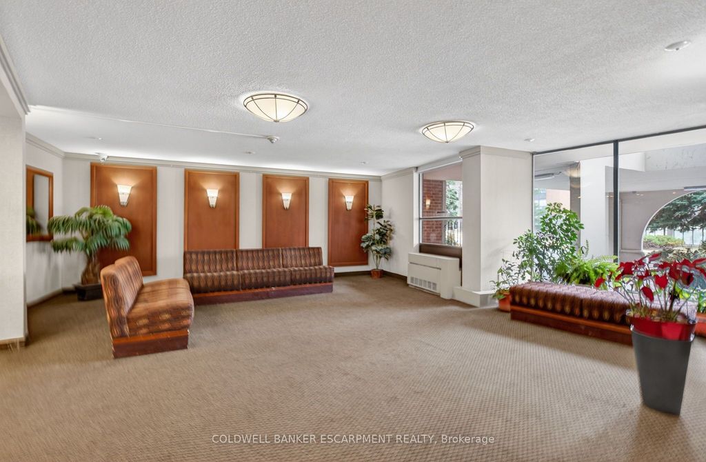 Photo of 50 Mississauga Valley Boulevard #1314, Mississauga, ON L5A 3S2 (MLS # W13120066)