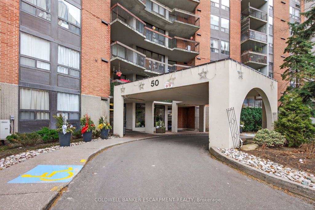 Photo of 50 Mississauga Valley Boulevard #1314, Mississauga, ON L5A 3S2 (MLS # W13120066)