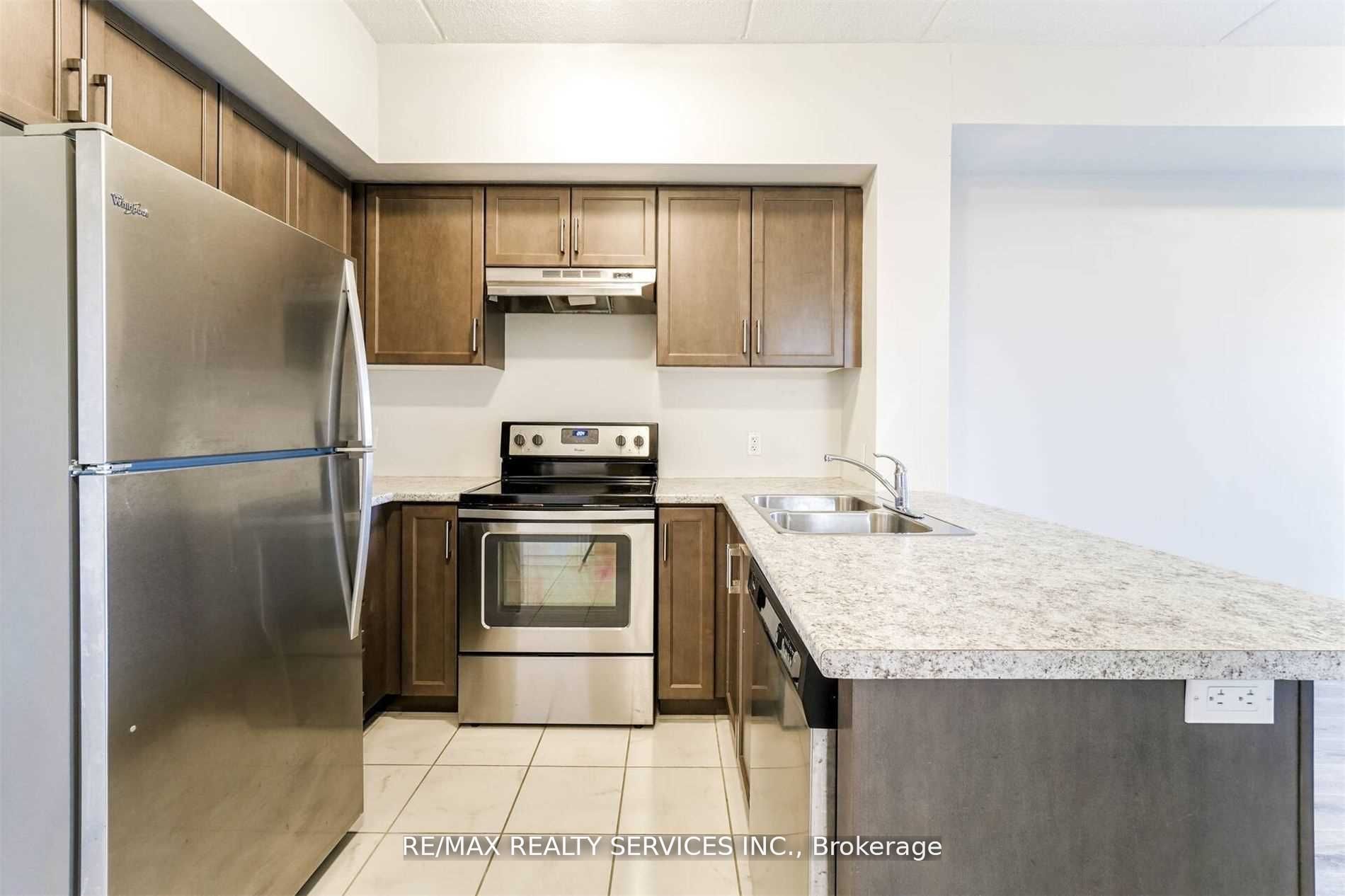 640 Sauve Street 109