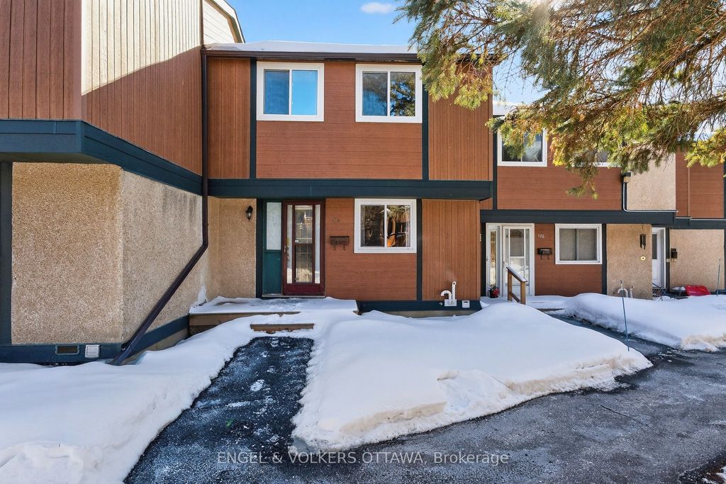 Photo of 1449 Ridgebrook Drive #124, Cyrville - Carson Grove - Pineview, ON K1B 4T1 (MLS # X12789862)