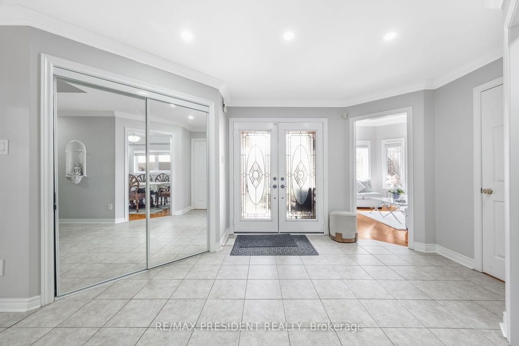 Photo of 14 Samuel Crescent, Halton Hills, ON L7G 5J2 (MLS # W12932182)