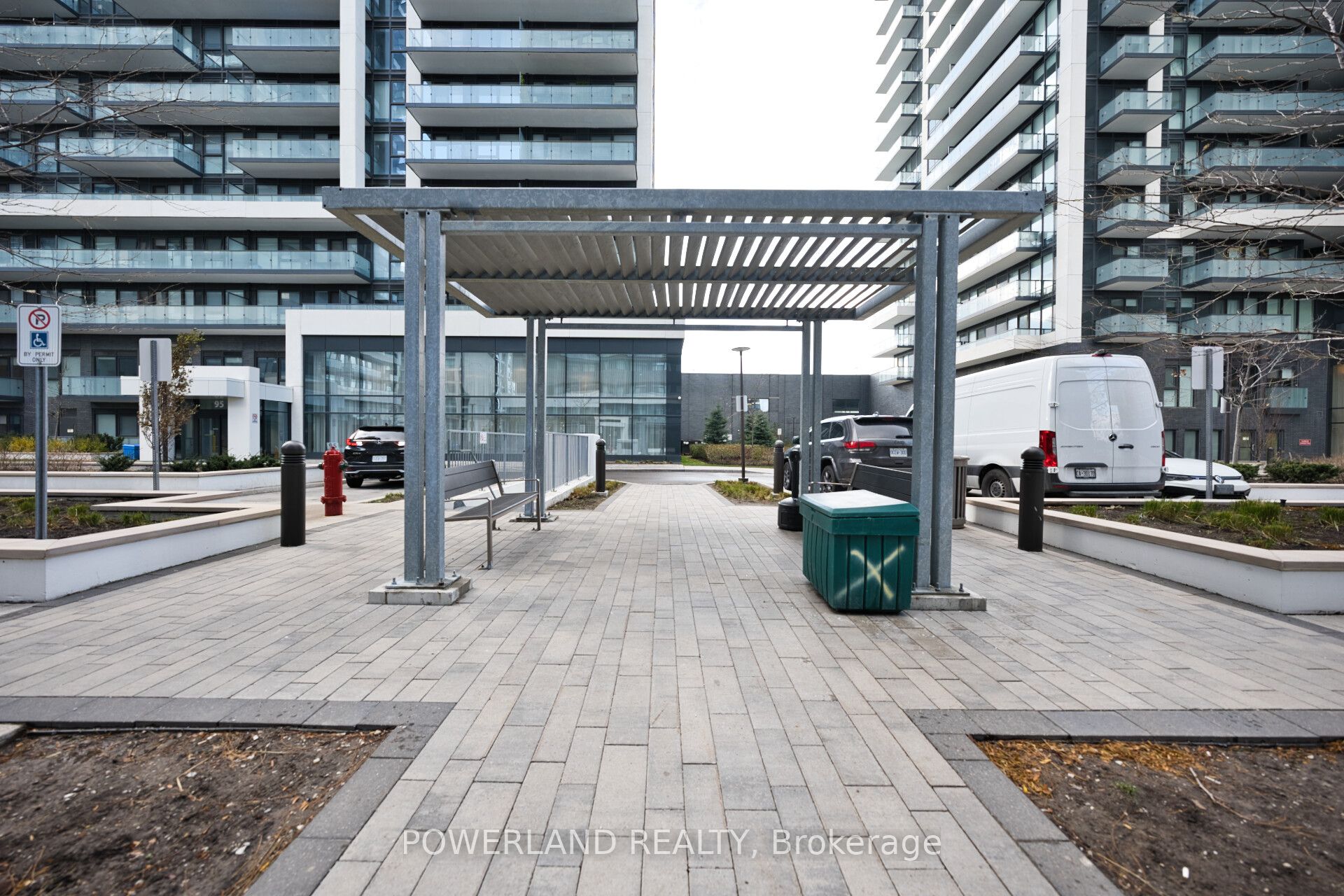 75 Oneida Crescent 1709