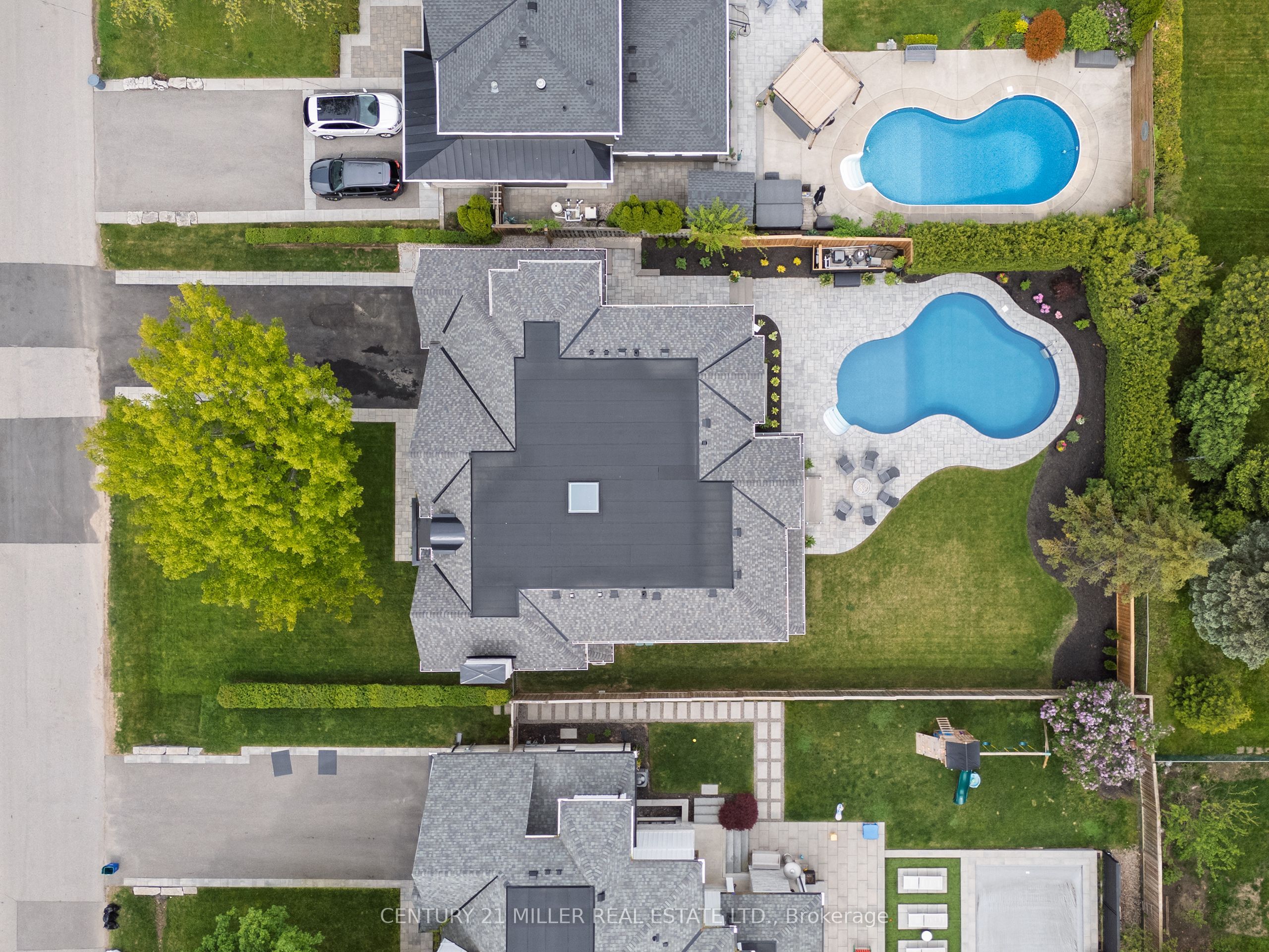 331 Sandlewood Road