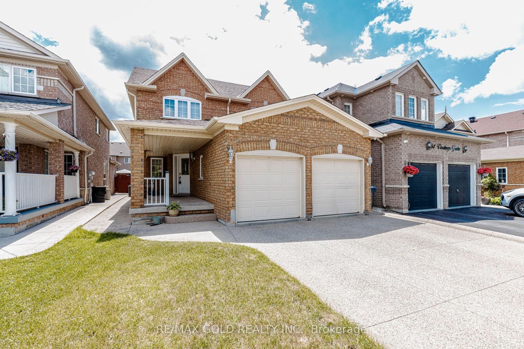 Photo of 63 Vintage Gate, Brampton, ON L6X 5C3 (MLS # W13746282)