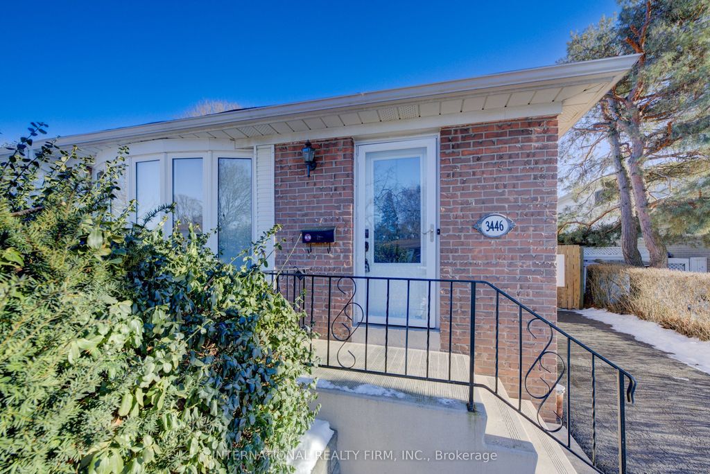 Photo of 3446 Bannerhill Avenue, Mississauga, ON L4X 1V1 (MLS # W12974654)