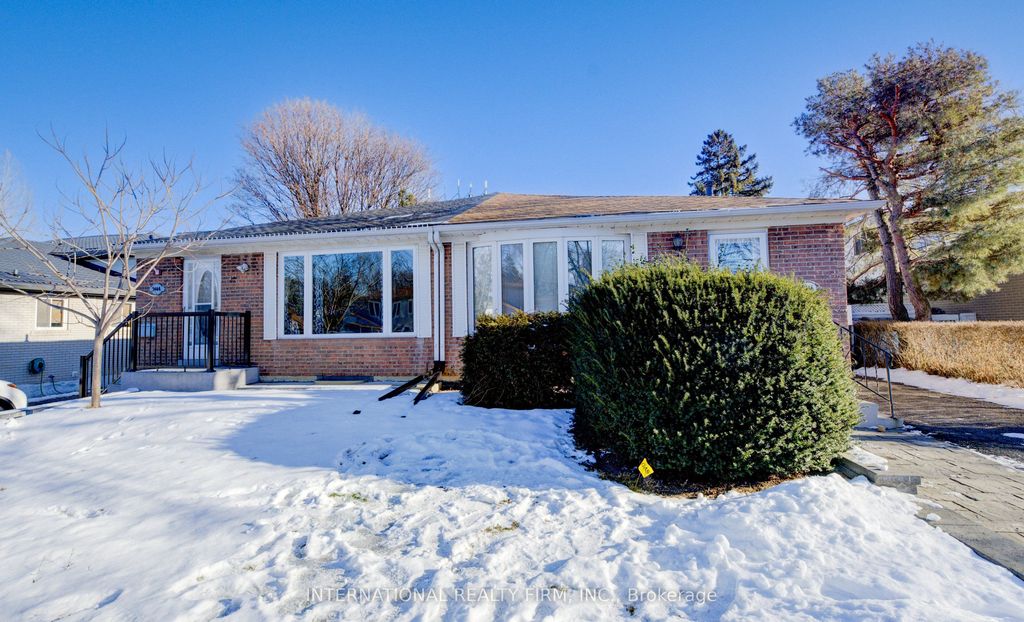 Photo of 3446 Bannerhill Avenue, Mississauga, ON L4X 1V1 (MLS # W12974654)
