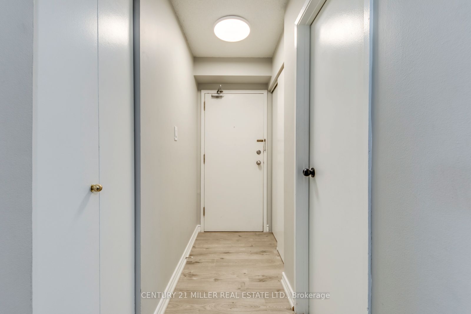 1450 Glen Abbey Gate 823
