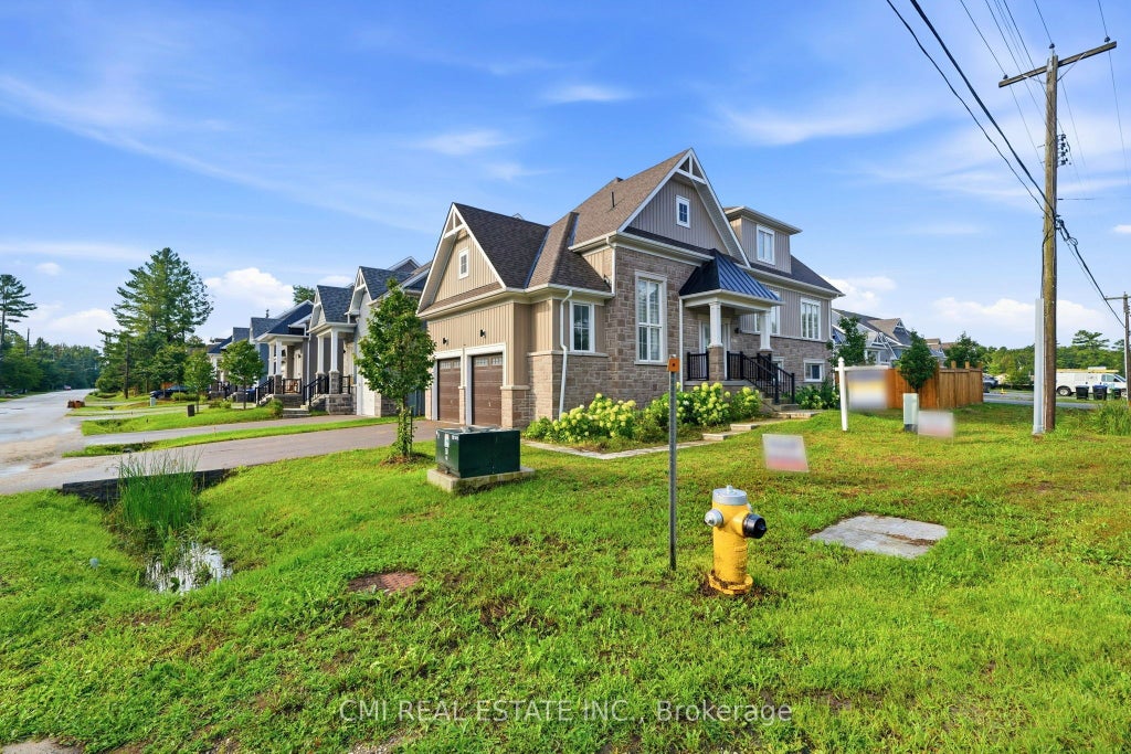 Photo of 3205 Mosley Street, Wasaga Beach, ON L9Z 1V5 (MLS # S14029056)