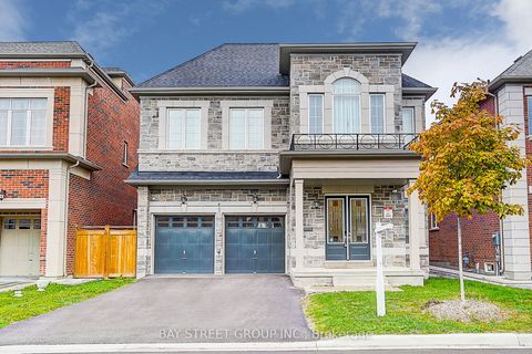 48 Red Giant Street W Richmond Hill ON L4C 4Y4