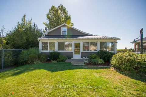 Photo of 38 Queen Street W, Norfolk, ON N0E 1P0 (MLS # X12474699)