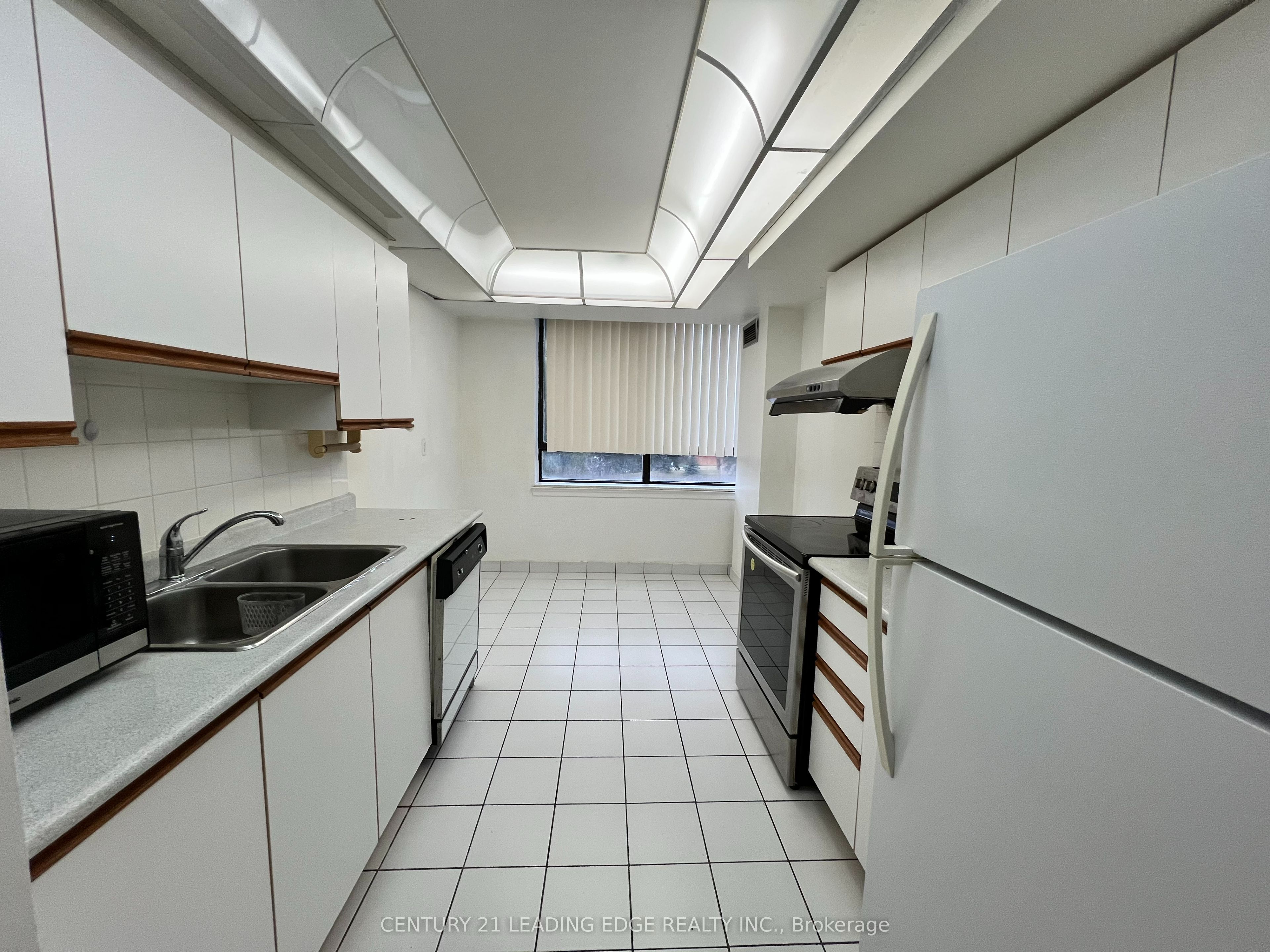 55 Bamburgh Circle 414