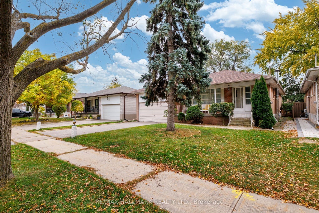 Photo of 7 Mancroft Crescent, Toronto, ON M9W 3G1 (MLS # W14130988)