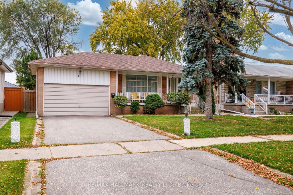 Photo of 7 Mancroft Crescent, Toronto, ON M9W 3G1 (MLS # W14130988)