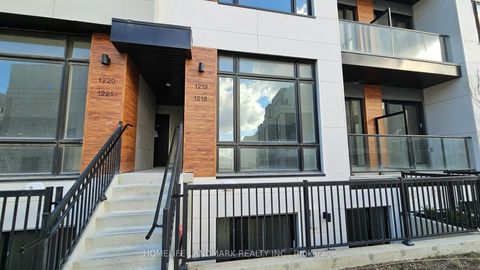8 David Eyer Road 1218 Richmond Hill ON L4S 0N3