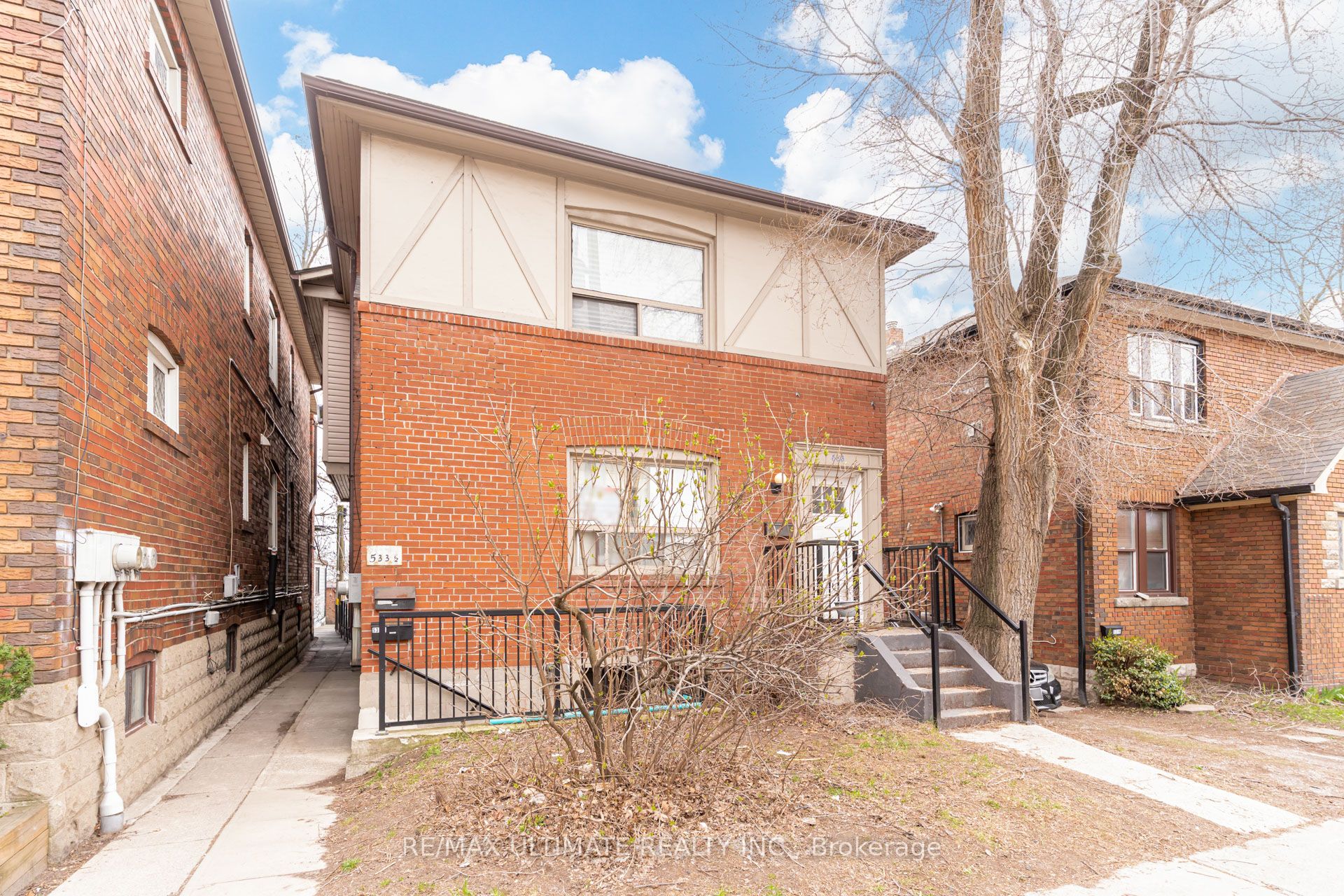 533 Kingston Road