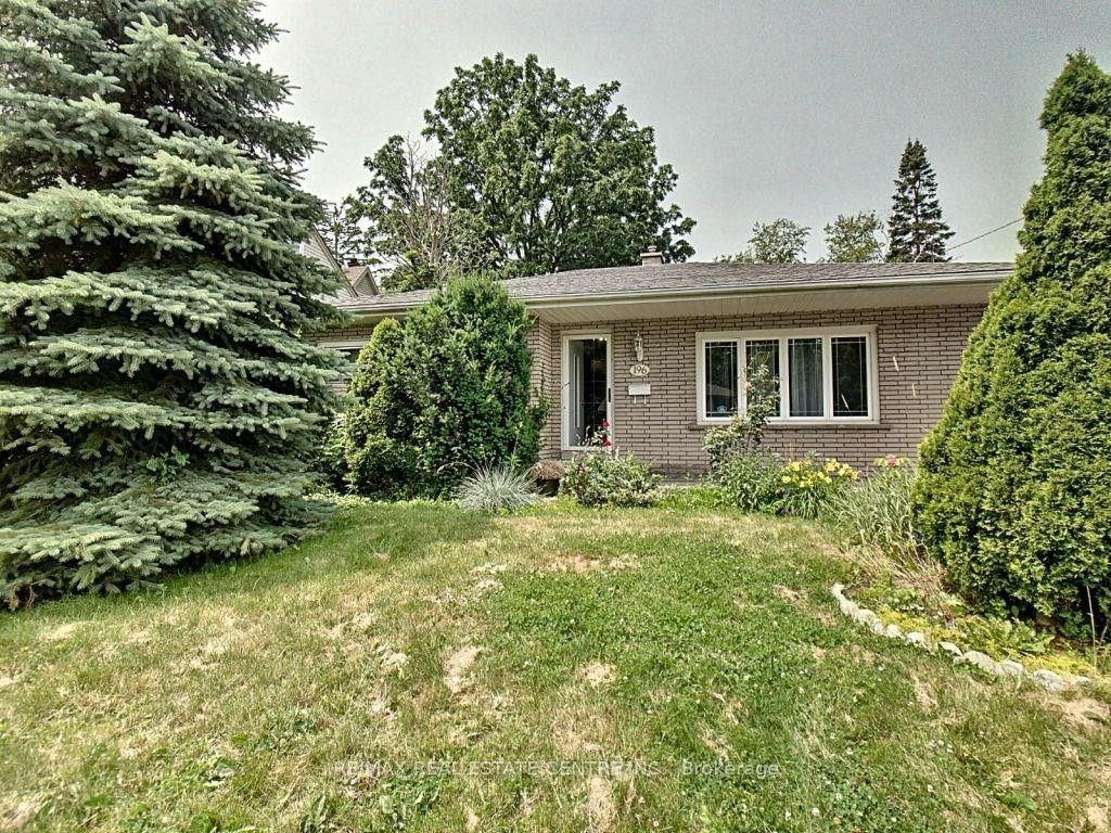 Photo of 196 Rifle Range Road, Hamilton, ON L8S 3B9 (MLS # X12469169)