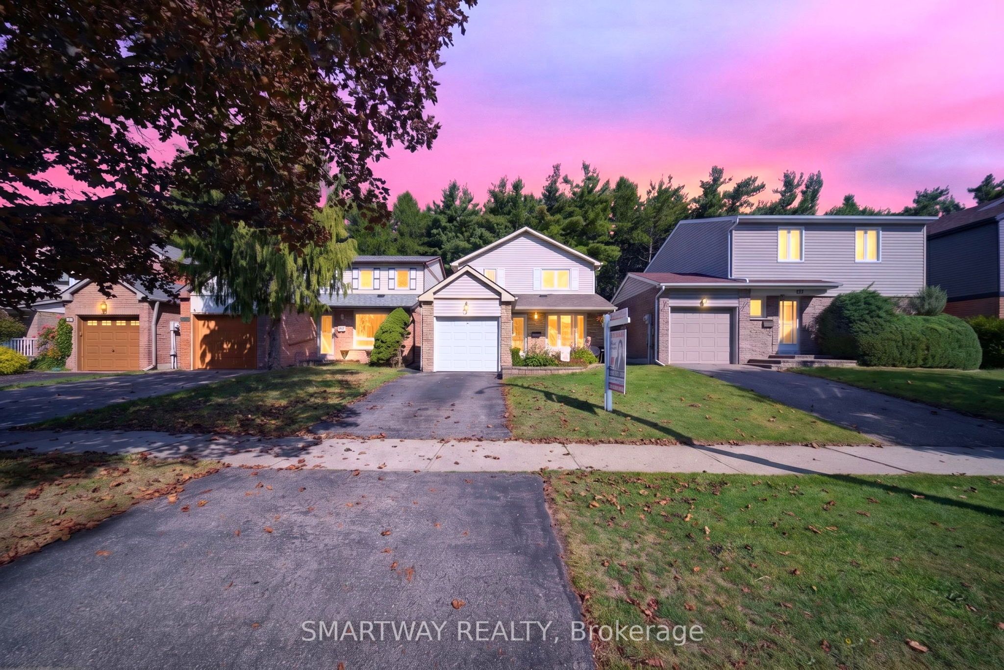 102 Rawling Crescent