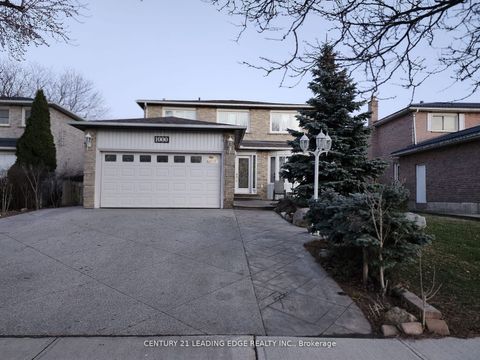 1000 Lovingston Crescent Mississauga ON L4W 3K8