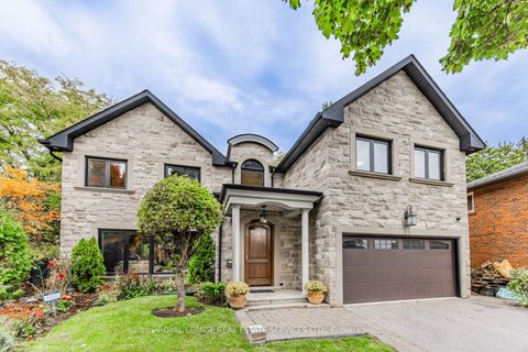 5 Harrowby Court Toronto ON M9B 3H3