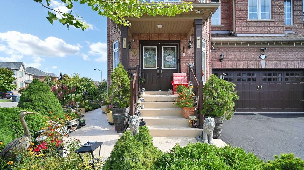 Photo of 57 Quailvalley Drive, Brampton, ON L6R 0N7 (MLS # W12512466)