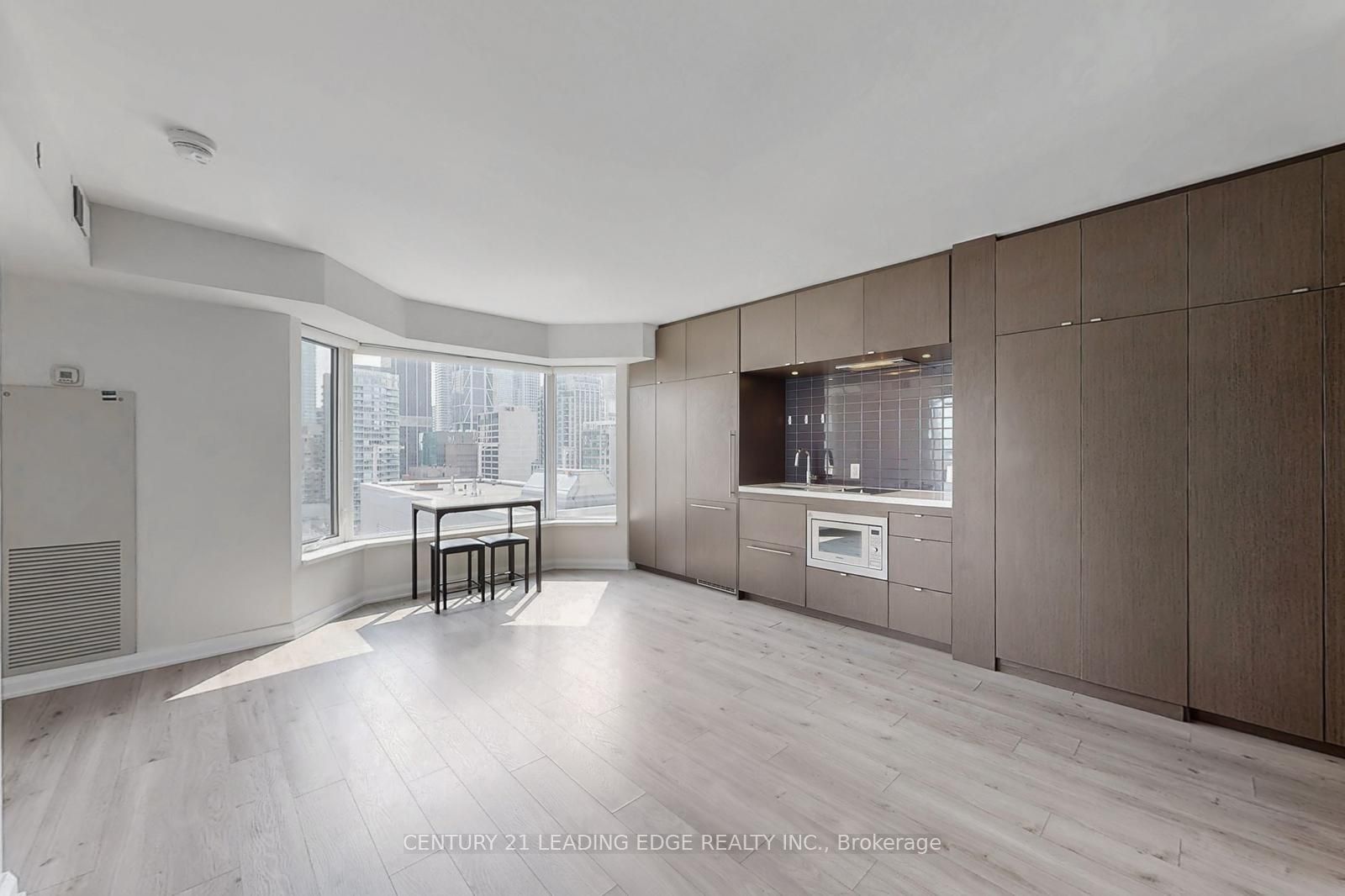 155 Yorkville Avenue 1704