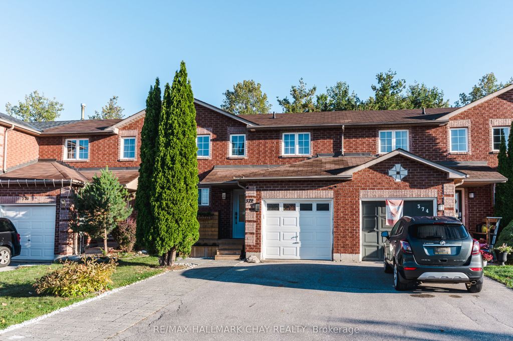 Photo of 372 Dunsmore Lane, Barrie, ON L4M 7B1 (MLS # S12689278)