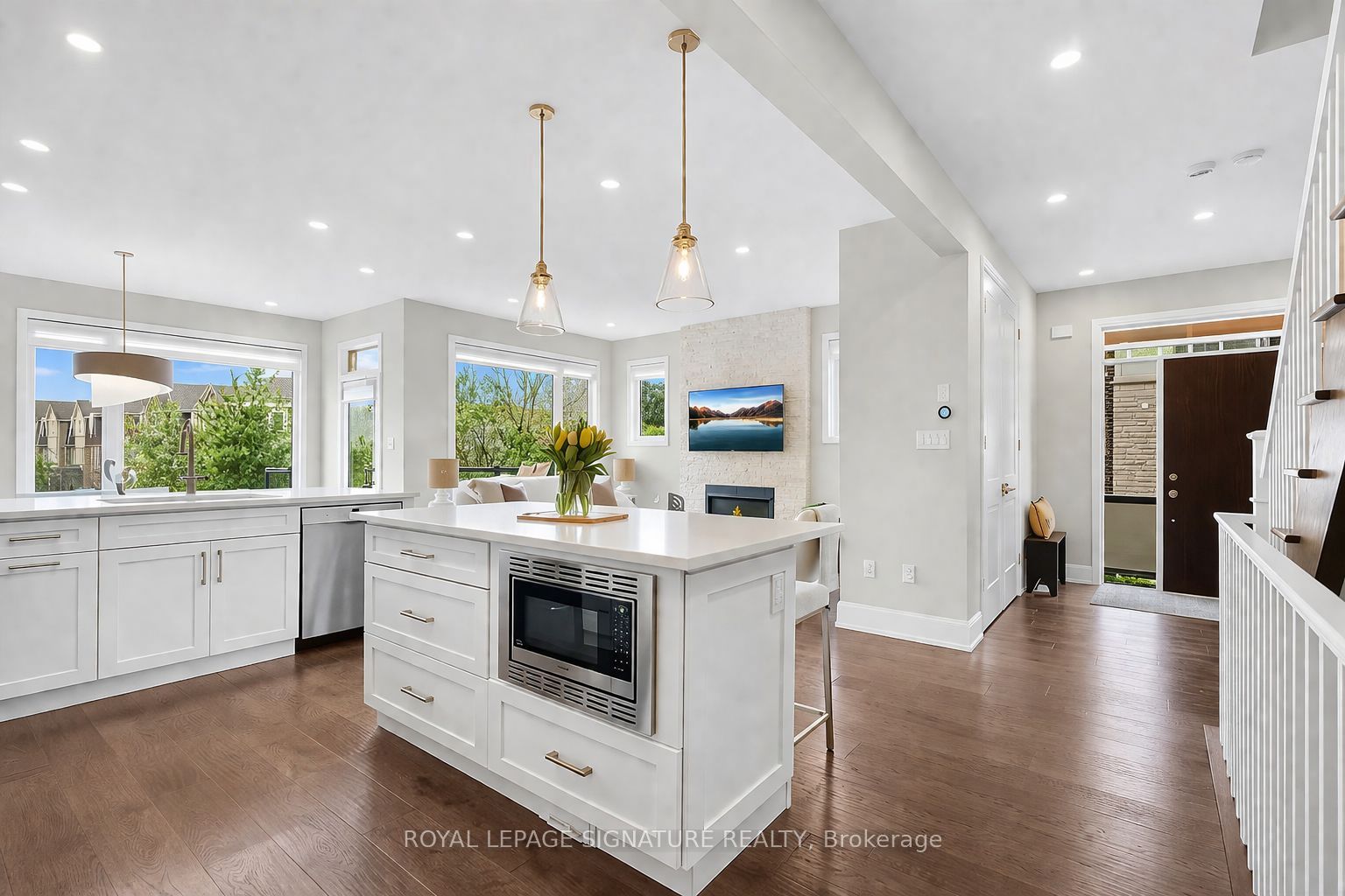 3042 Creekshore Common 19
