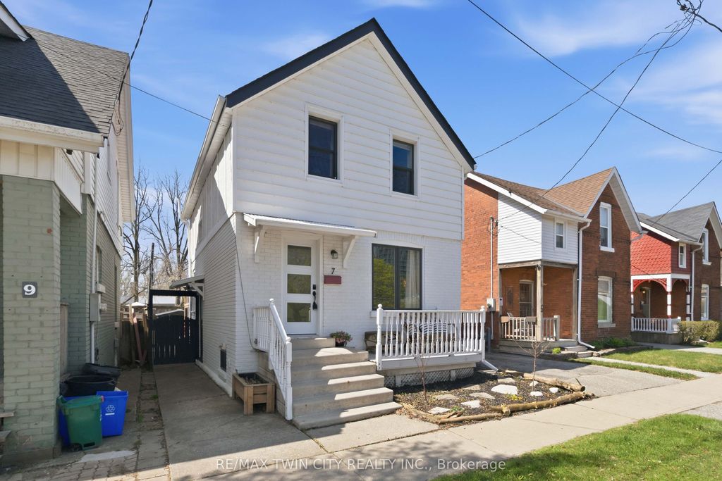 Photo of 7 Ontario Street, Brantford, ON N3S 2B7 (MLS # X13050638)