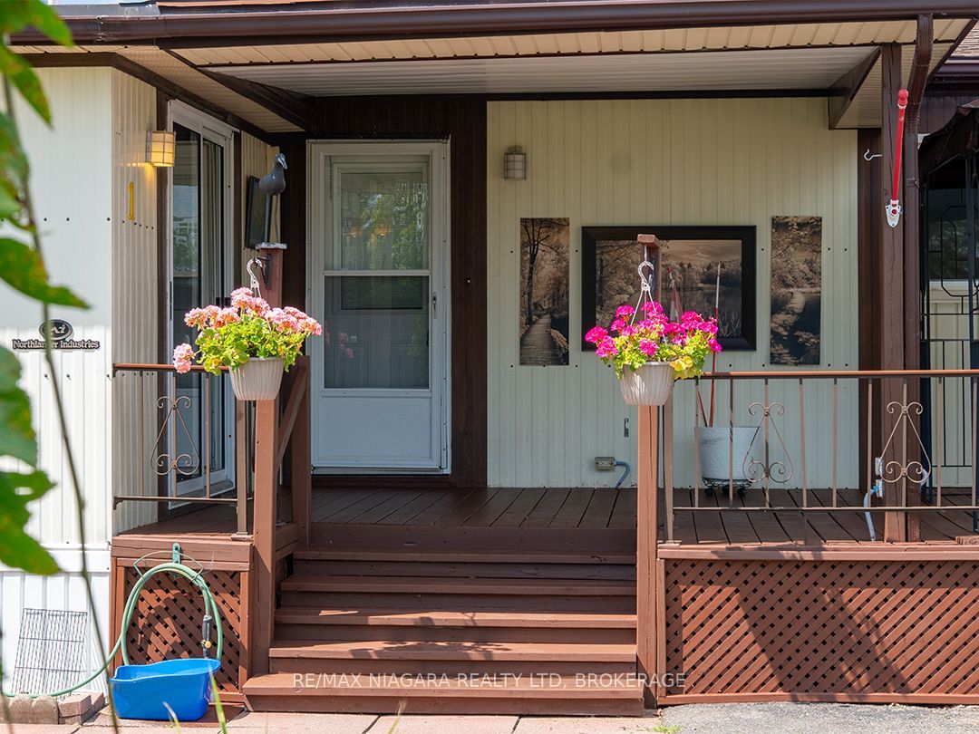 3033 Townline Road 1
