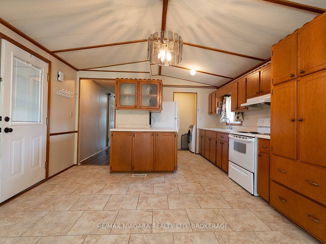 3033 Townline Road 1