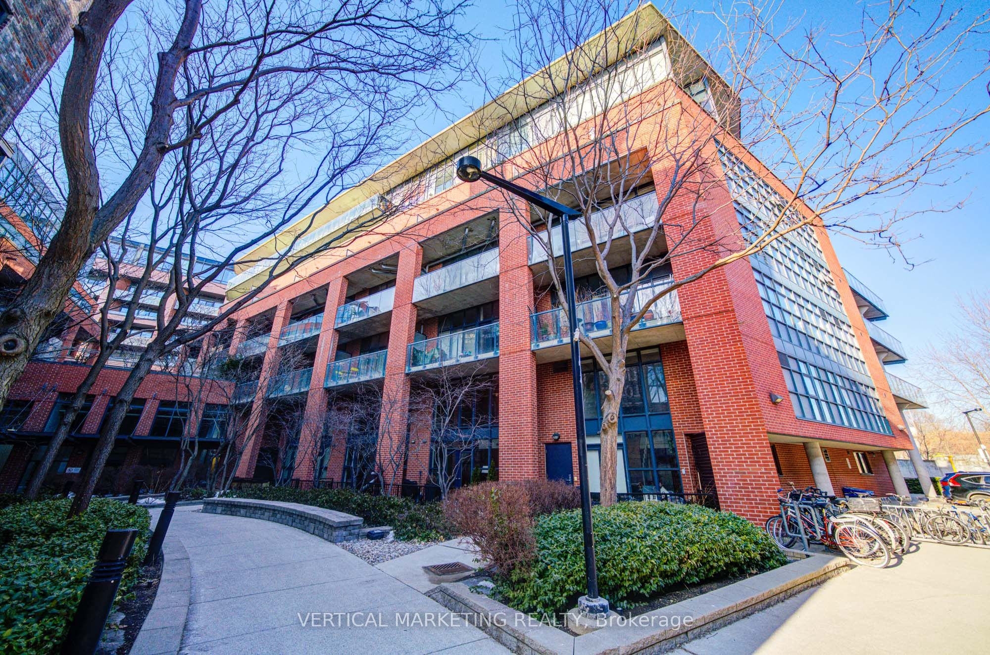369 Sorauren Avenue 510