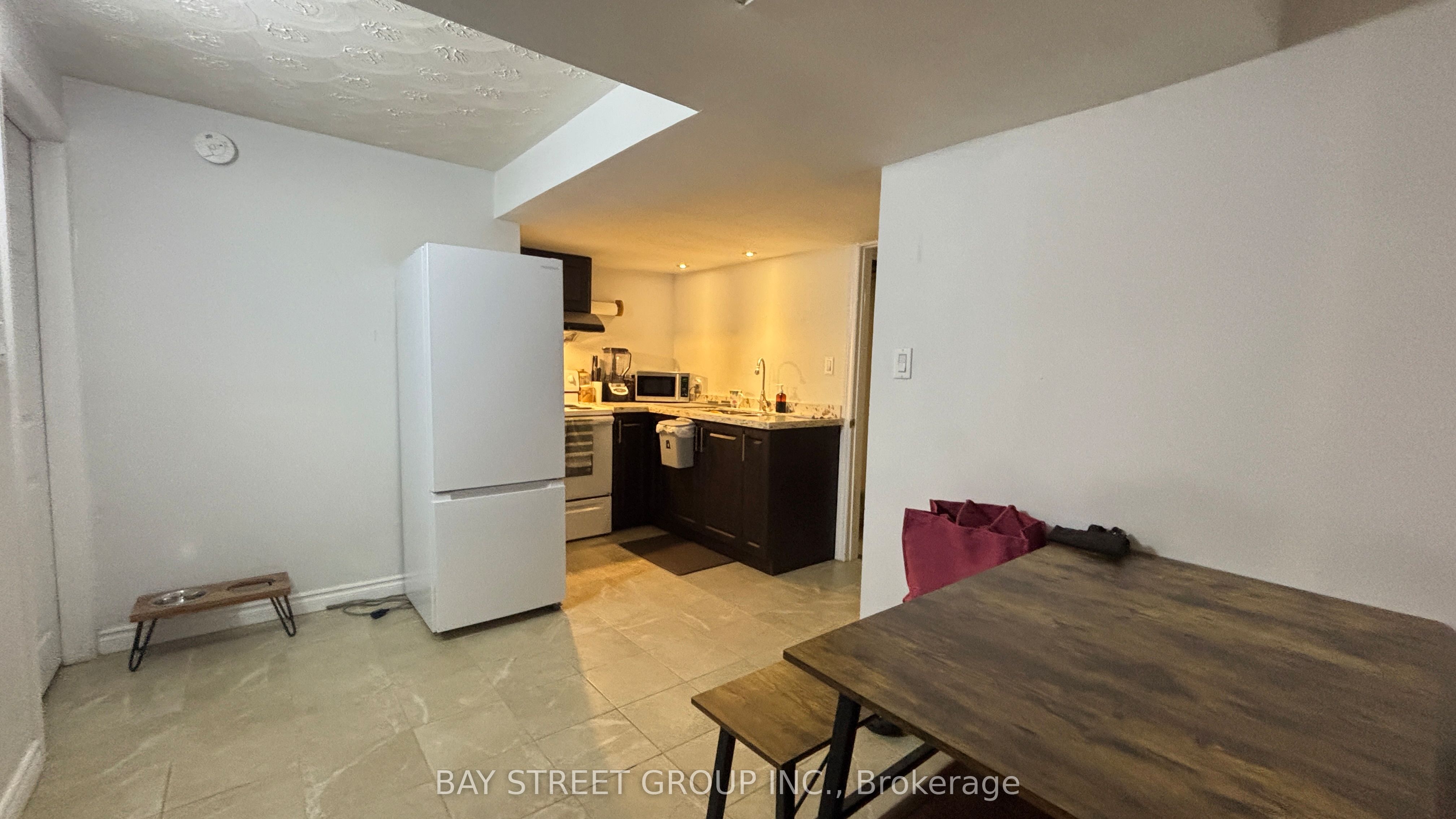 1242 Mcbride Avenue Lower 1