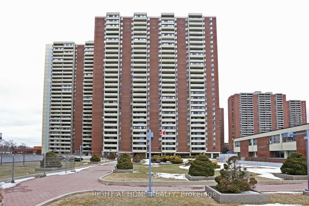Photo of 5 Massey Square #717, Toronto, ON M4C 5L6 (MLS # E12385466)