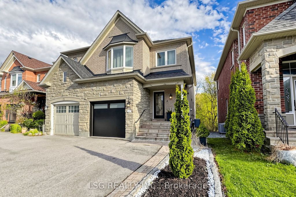 Photo of 69 Gamble Glen Crescent, Richmond Hill, ON L4S 2T3 (MLS # N13100396)