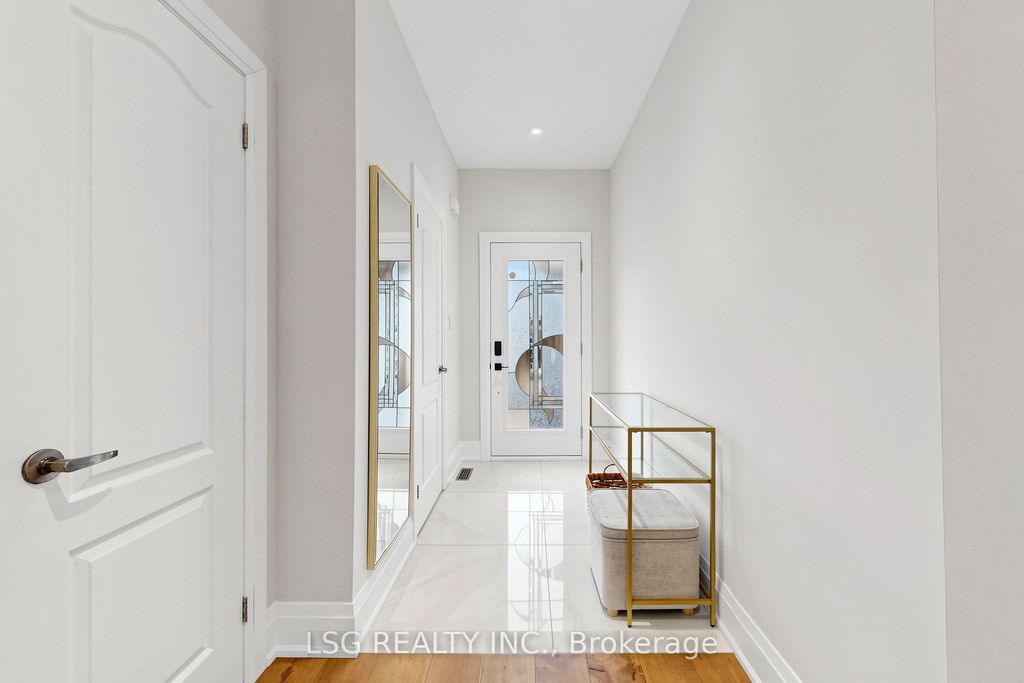 Photo of 69 Gamble Glen Crescent, Richmond Hill, ON L4S 2T3 (MLS # N13100396)