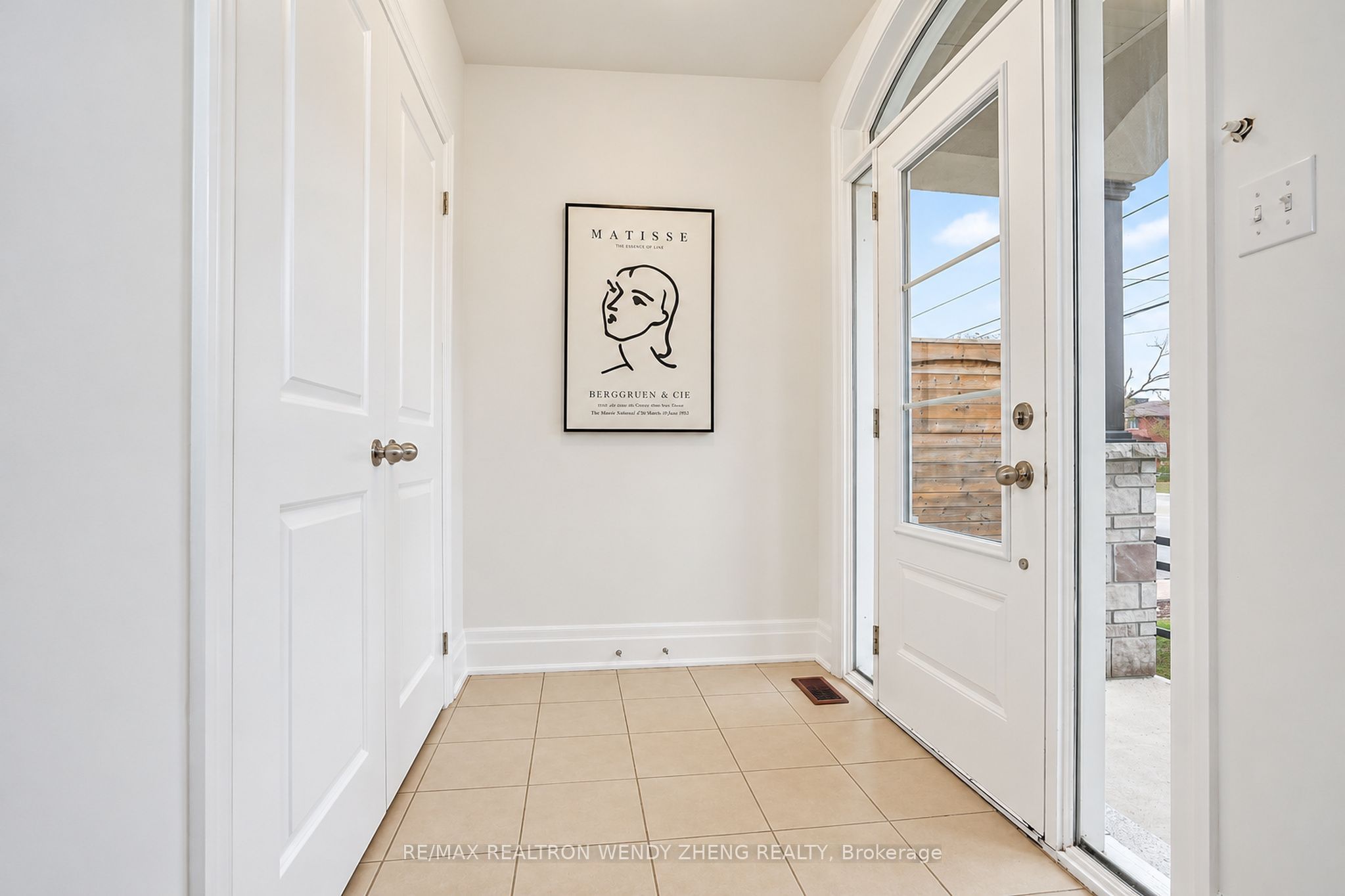 160 Elgin Mills Road W