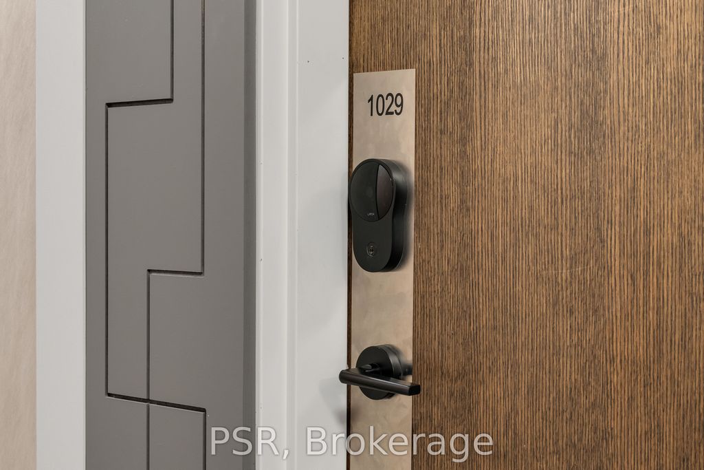 Photo of 100 Eagle Rock Way #1029, Vaughan, ON L6A 5B9 (MLS # N12872802)