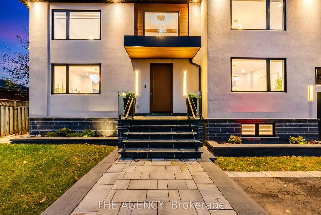 Photo of 519 Third Line, Oakville, ON L6L 4A8 (MLS # W12723112)