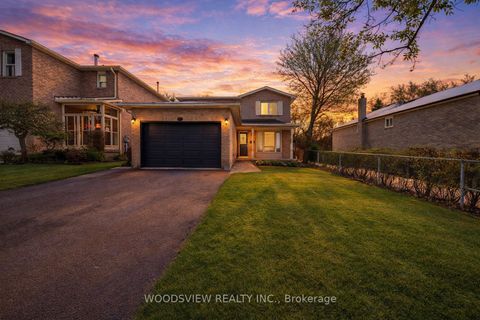 29 Misty Moor Drive Richmond Hill ON L4C 6P9