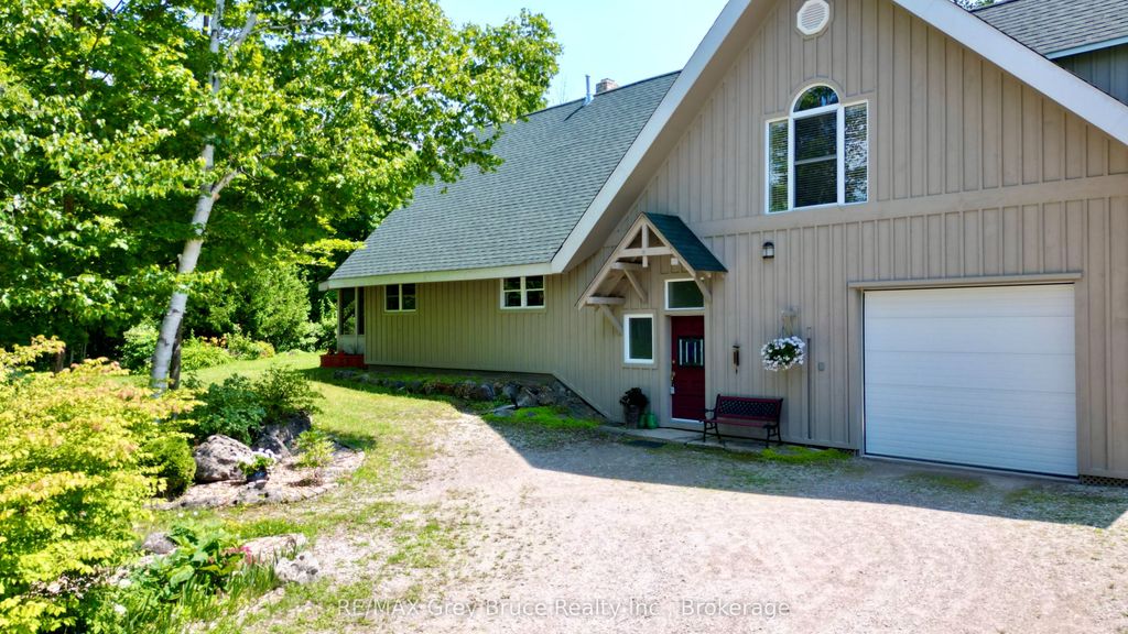 Photo of 20 Maple Drive, Northern Bruce Peninsula, ON N0H 1Z0 (MLS # X12505828)