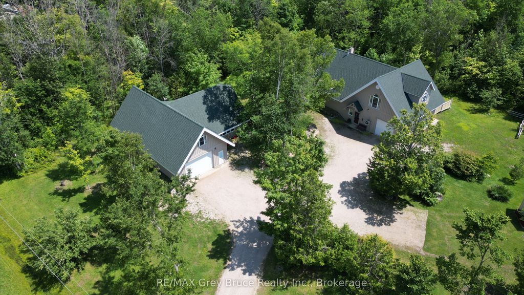 Photo of 20 Maple Drive, Northern Bruce Peninsula, ON N0H 1Z0 (MLS # X12505828)